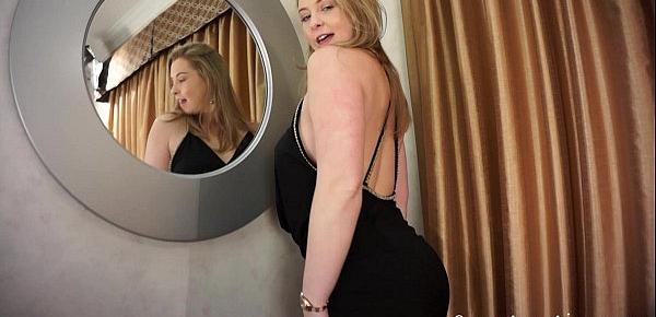  Horny Sunny Lane Masturbates For You!